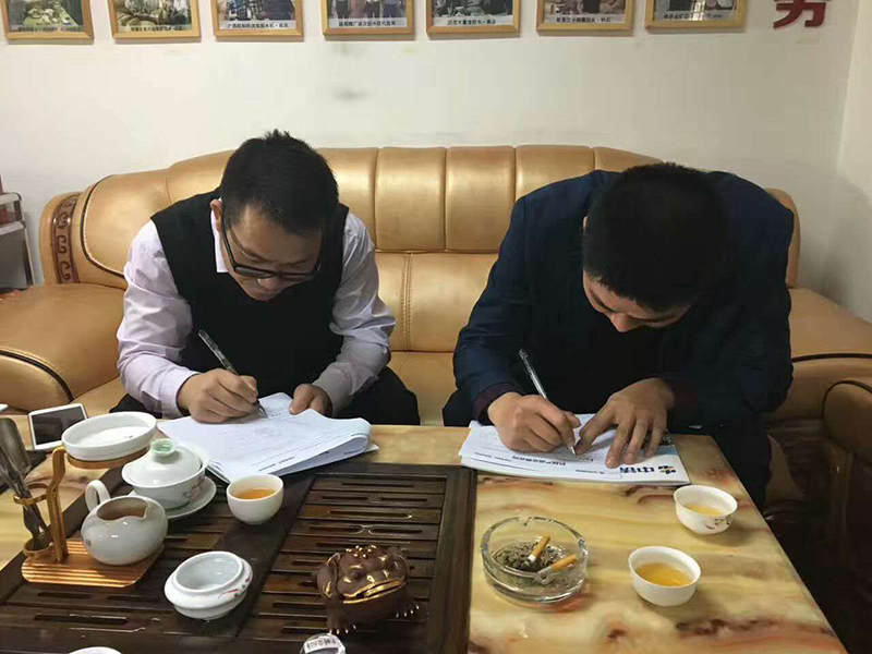 中鑄鑄造機(jī)，新型鑄造機(jī)，全自動(dòng)鑄造設(shè)備，自動(dòng)化鑄造