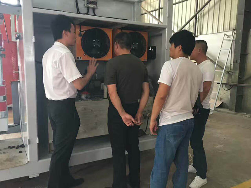 新型鑄造設(shè)備，鑄鐵造型機，注鋁造型機，全自動鑄造設(shè)備