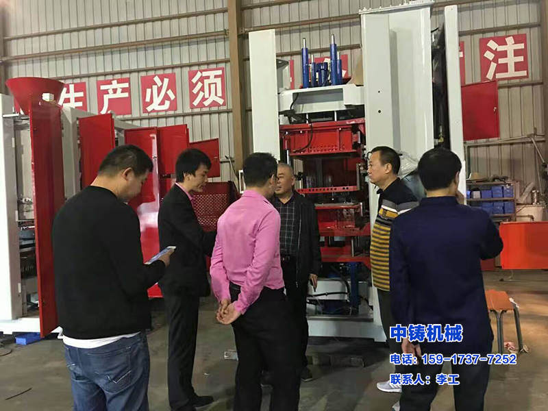 全自動(dòng)鑄造機(jī)器，全自動(dòng)鑄造機(jī)，鑄造機(jī)器，鑄造設(shè)備工廠